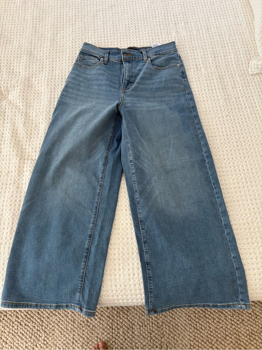 Banana Republic Wide-Leg Jeans in Medium Blue Wash